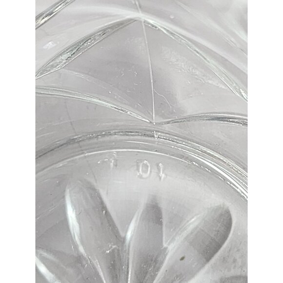 Vintage Clear Pressed‎ Glass Candy Dish With Lid Made In USA - Picture 11 of 13